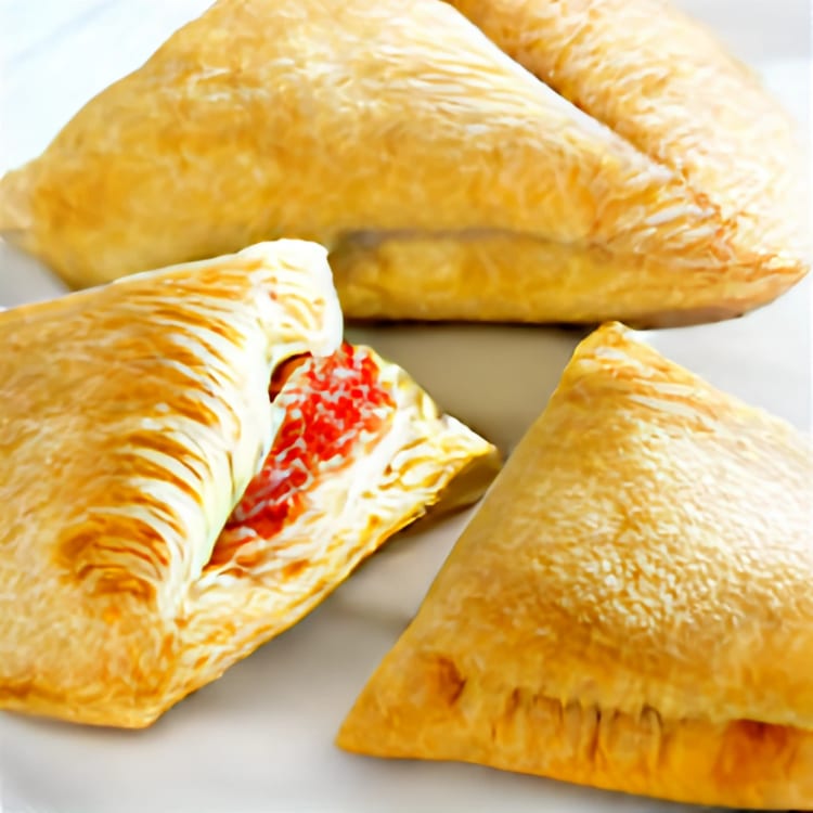 Pizza Puff.