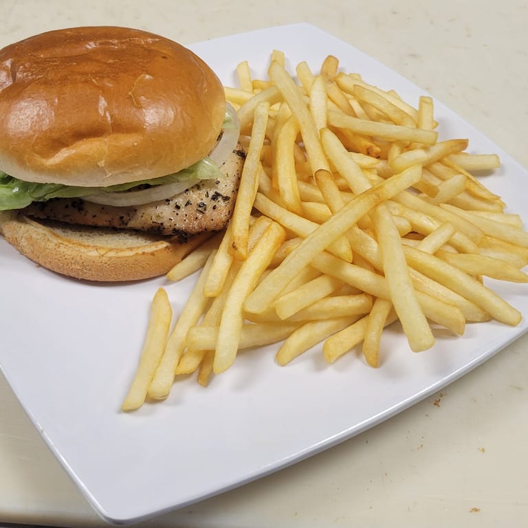 Grilled Chicken Delights: Pizza, Burgers, and More
